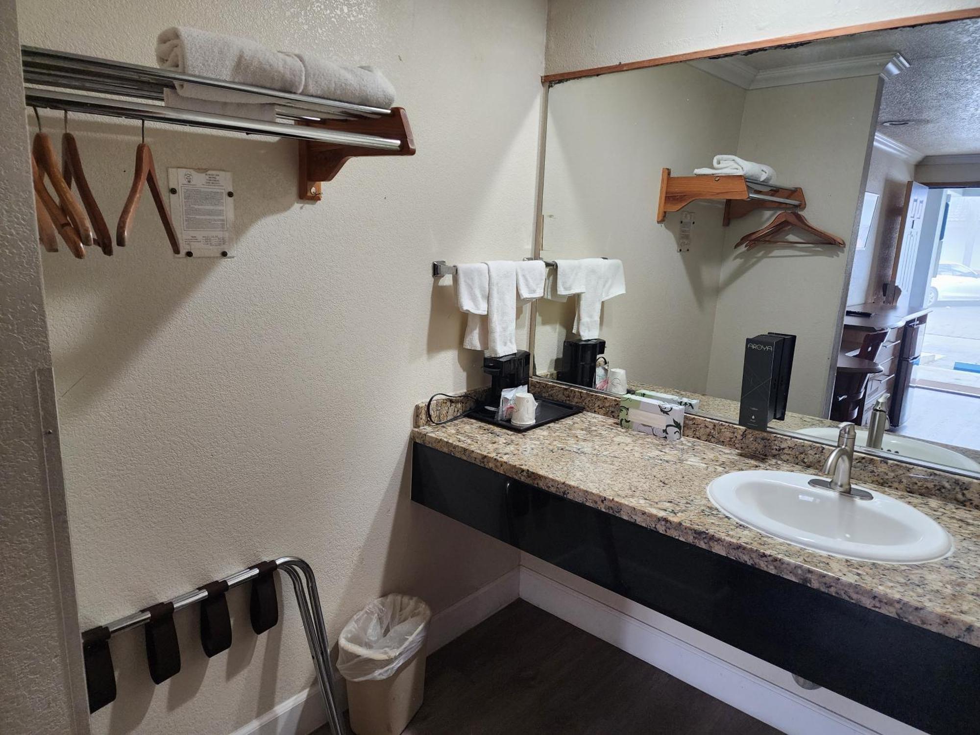 Budget Inn Corcoran Luaran gambar