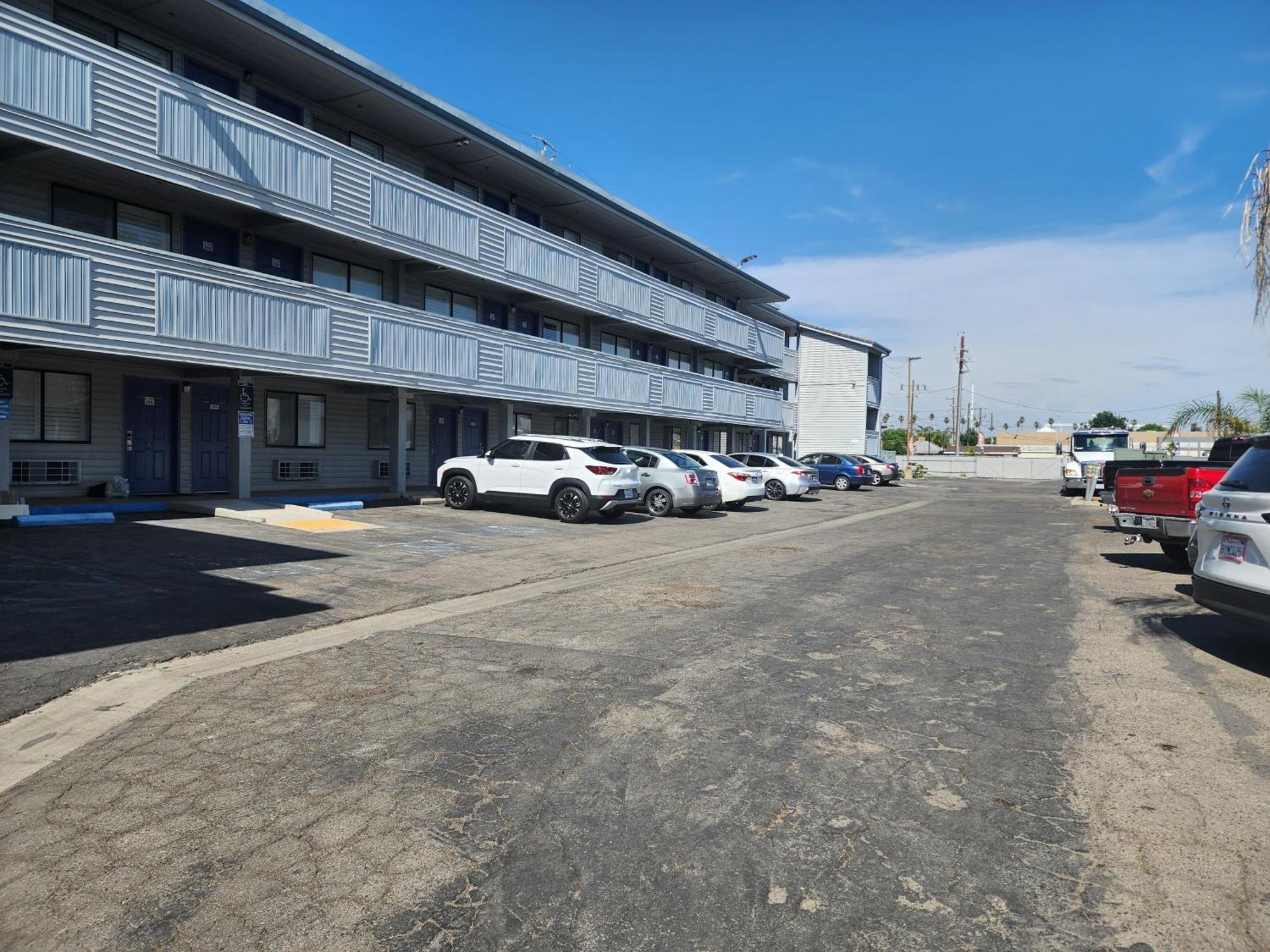 Budget Inn Corcoran Luaran gambar